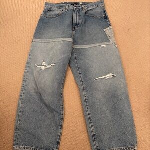 Levi's Women’s Barrel Cropped Jeans